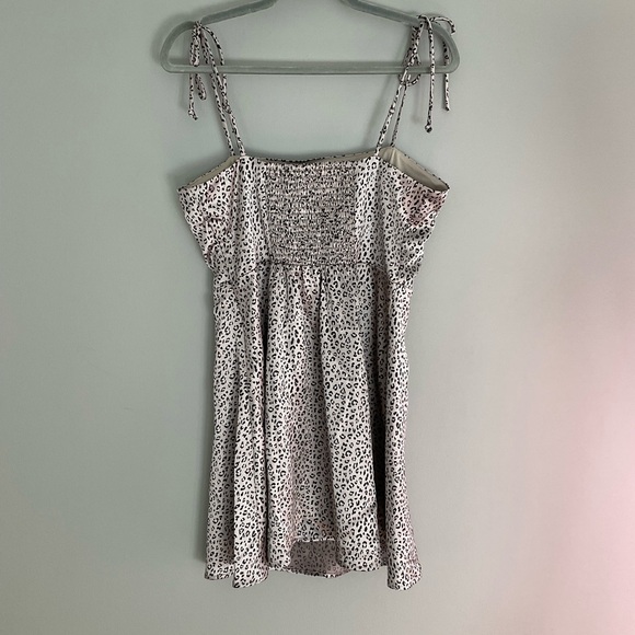 Socialite, leopard print mini dress - Picture 8 of 10